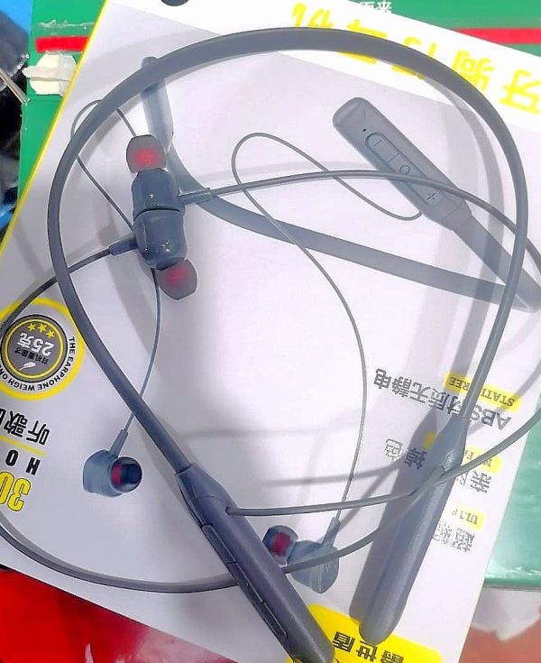 Earphone - Image 3