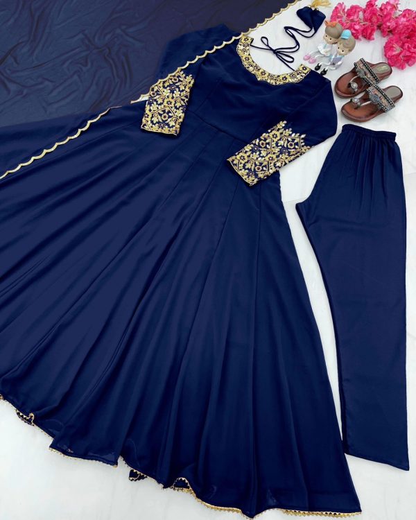 Indian readymade kolli gown - Image 5
