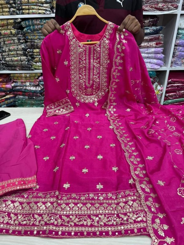 Indian readymade nayra cut 4pis