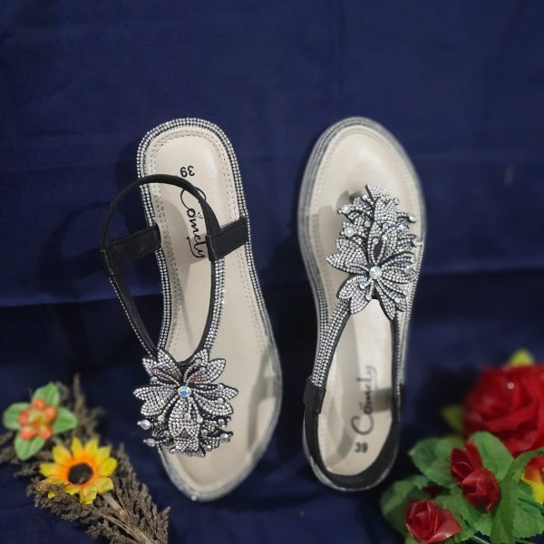 Ladies sandals - Image 3