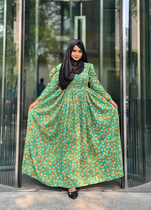 Pori Gown