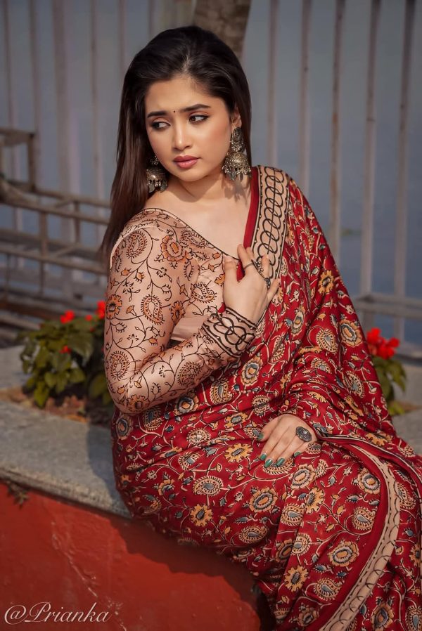 Soft Silk Saree with Blouse Piece - Image 5