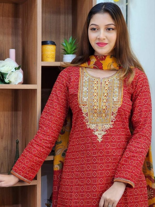 আন স্টিচড থ্রি পিস - Image 4