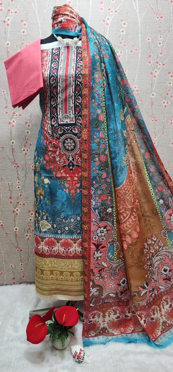 ইন্ডিয়ান থ্রিডি পিন্ড সিল্ক থ্রি পিস