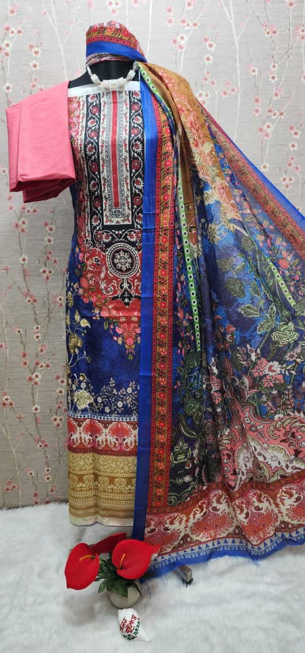 ইন্ডিয়ান থ্রিডি পিন্ড সিল্ক থ্রি পিস