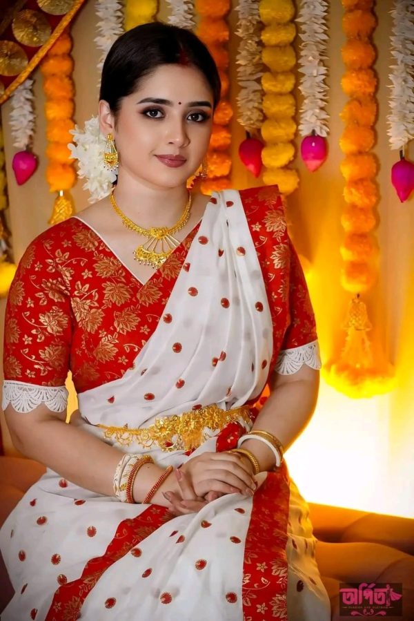 উন্নত মানের হাফ সিল্ক শাড়ি
