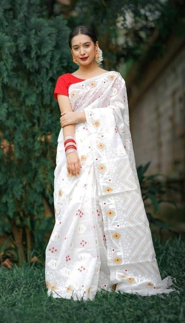 উন্নত মানের হাফ সিল্ক শাড়ি