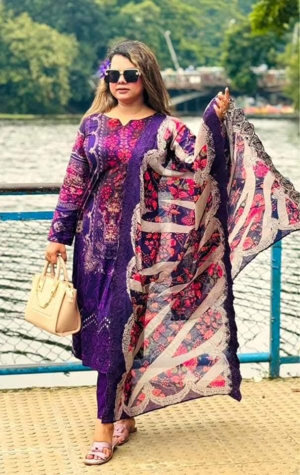 কারিশমা ব্রান্ডের থ্রি পিস