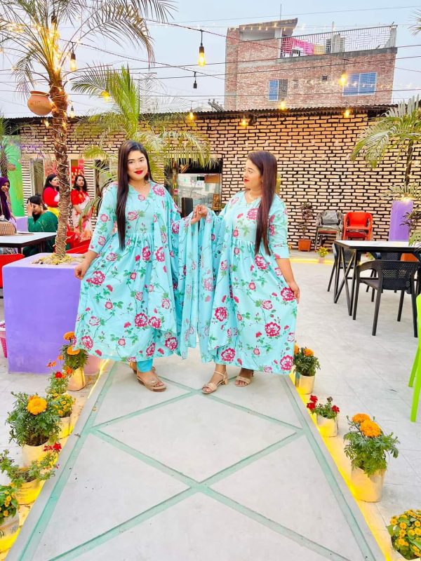 গোলাপ গ্রাউন রেডিমেড - Image 2