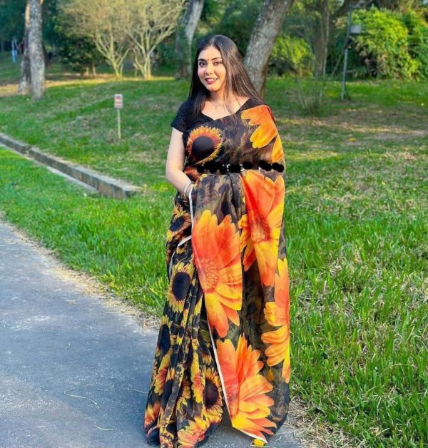 চান্দুরি সিল্ক শাড়ি