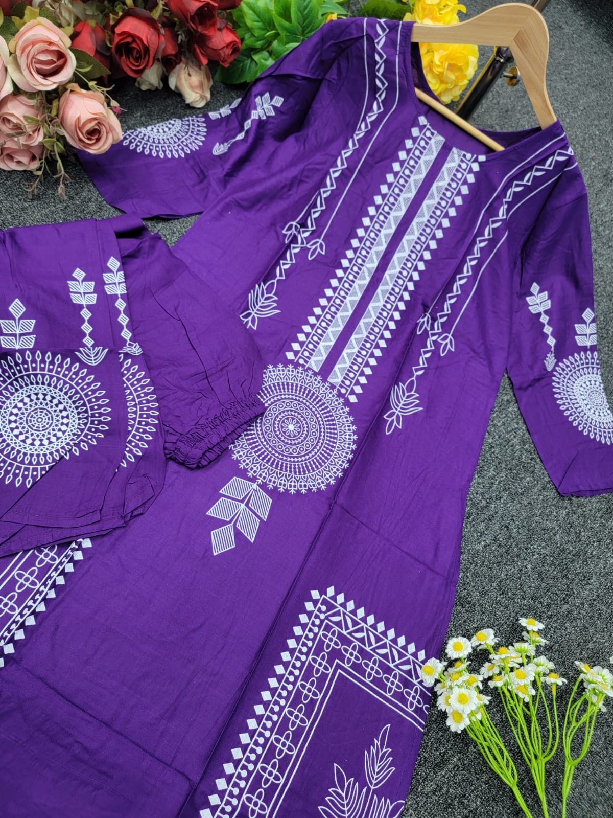 পাকিস্তানি ডিজাইনের টু পিস কালেকশন (জামা+প্যান্ট) - Image 3