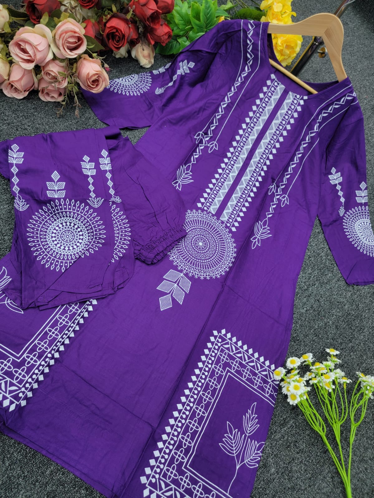 পাকিস্তানি ডিজাইনের টু পিস কালেকশন (জামা+প্যান্ট) - Image 4