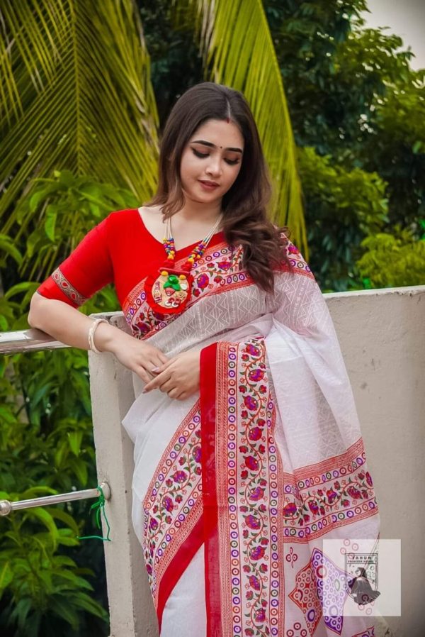 প্রিমিয়াম কোয়ালিটি হাফসিল্ক শাড়ি - Image 4