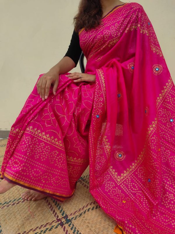 ব্লক প্রিন্ট শাড়ি