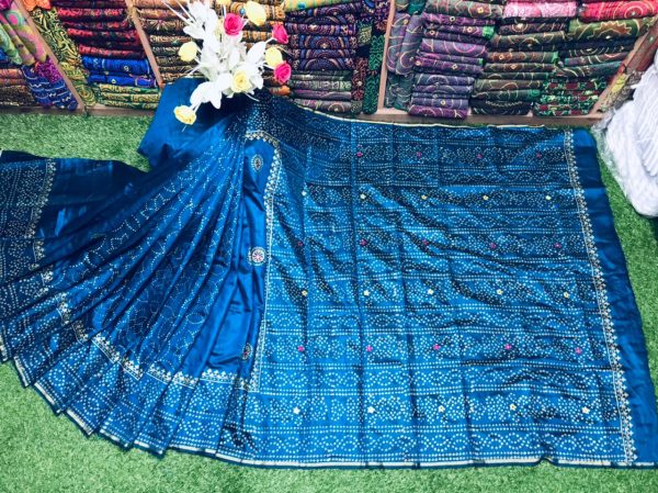 ব্লক প্রিন্ট শাড়ি