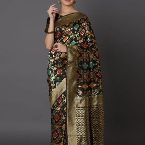 ব্লাউজ পিস সহ প্রিন্টেড সিল্ক শাড়ি