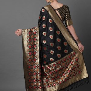ব্লাউজ পিস সহ প্রিন্টেড সিল্ক শাড়ি