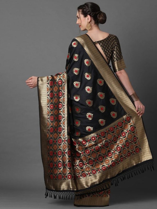 ব্লাউজ পিস সহ প্রিন্টেড সিল্ক শাড়ি