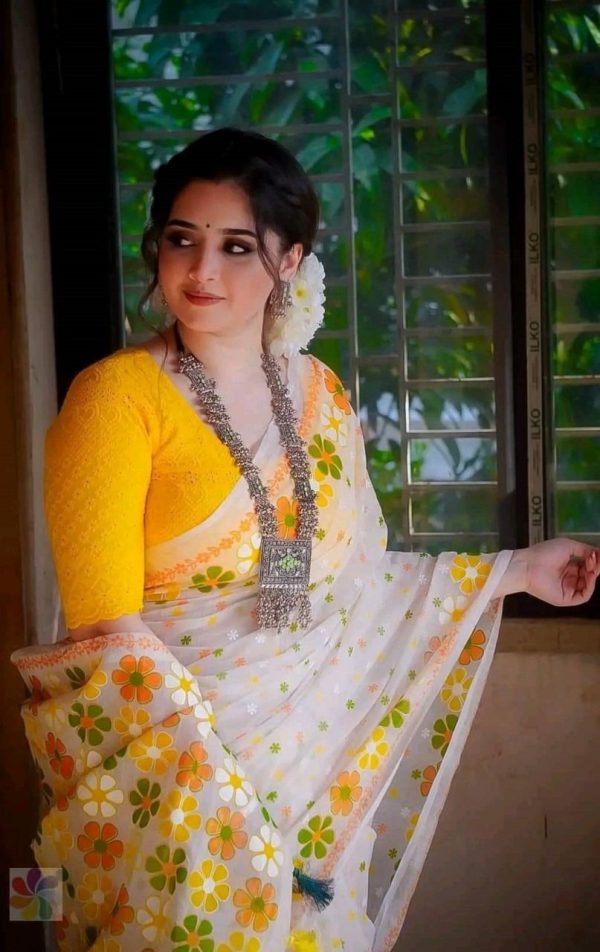 ভাইরাল হাই কোয়ালিটি হাফ সিল্ক শাড়ি - Image 4