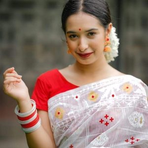 ভাইরাল হাই কোয়ালিটি হাফসিল্ক শাড়ি