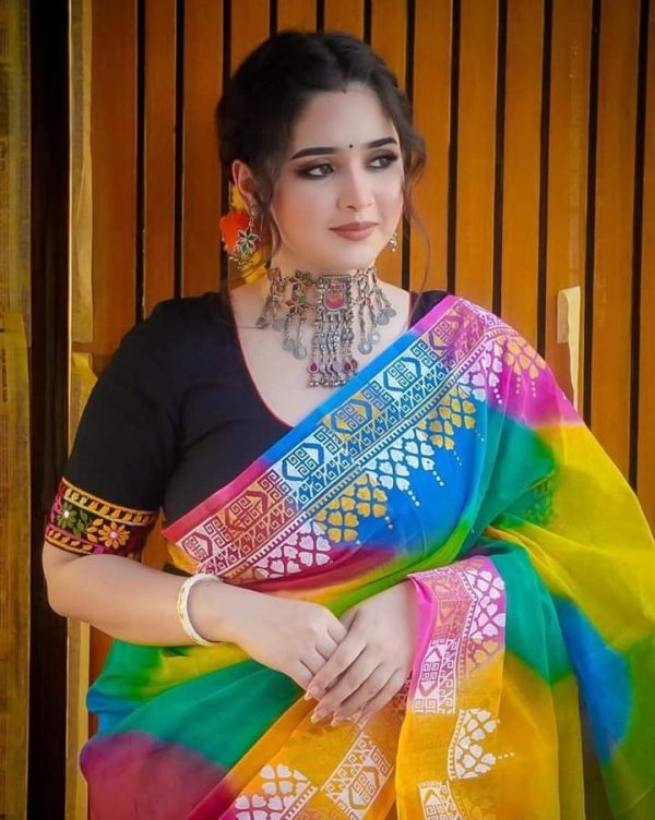 ভাইরাল হাই কোয়ালিটি হাফসিল্ক শাড়ি