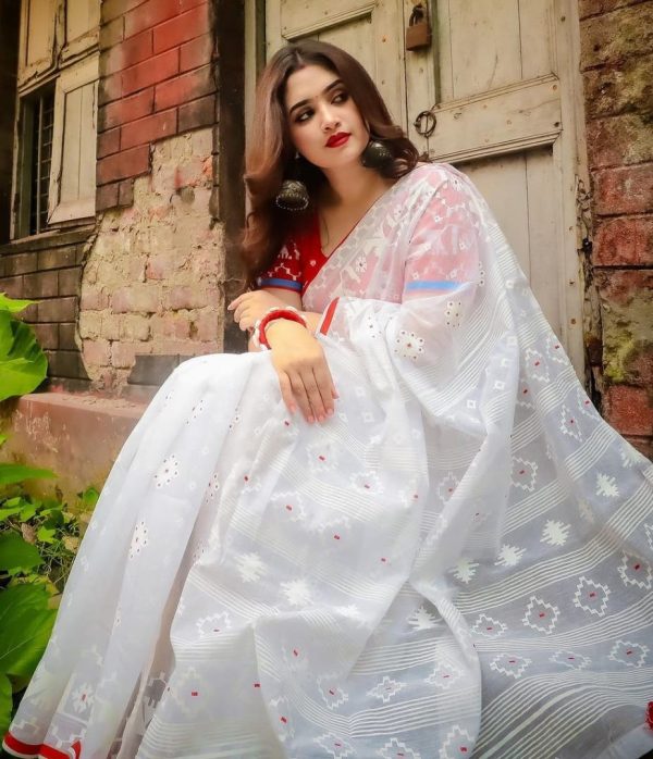 ভাইরাল হাই কোয়ালিটি হাফসিল্ক শাড়ি