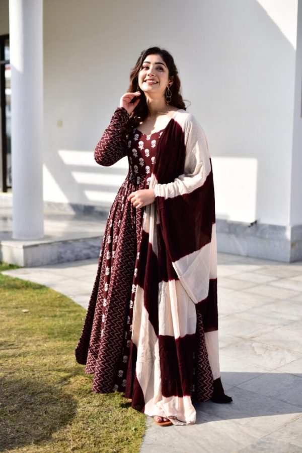 রেডিমেড গাউন (3 pis) - Image 3