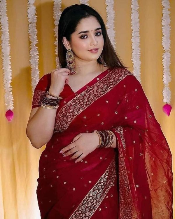 শাড়ি