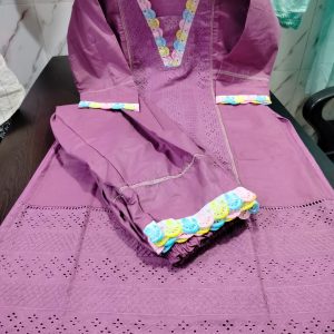 সুন্দর লুকিং চিকন কারি সুতির রেডিমেড টু পিস