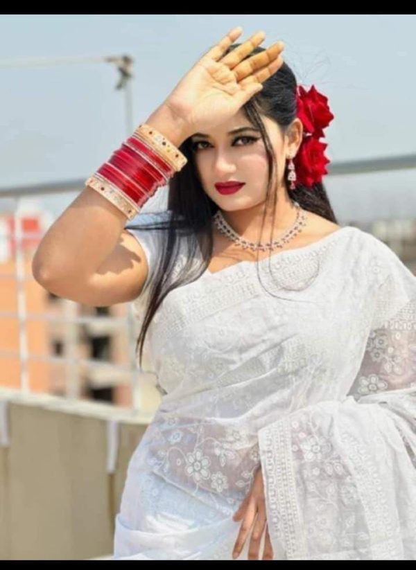 হাফ সিল্ক শাড়ি