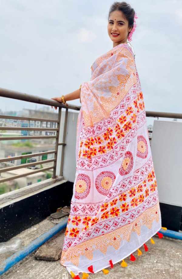 হাফ সিল্ক শাড়ি