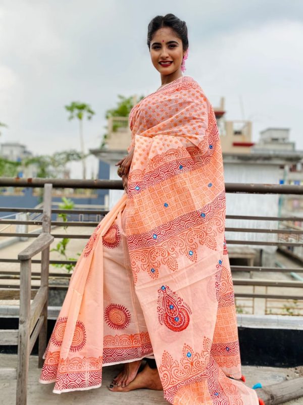 হাফ সিল্ক শাড়ি