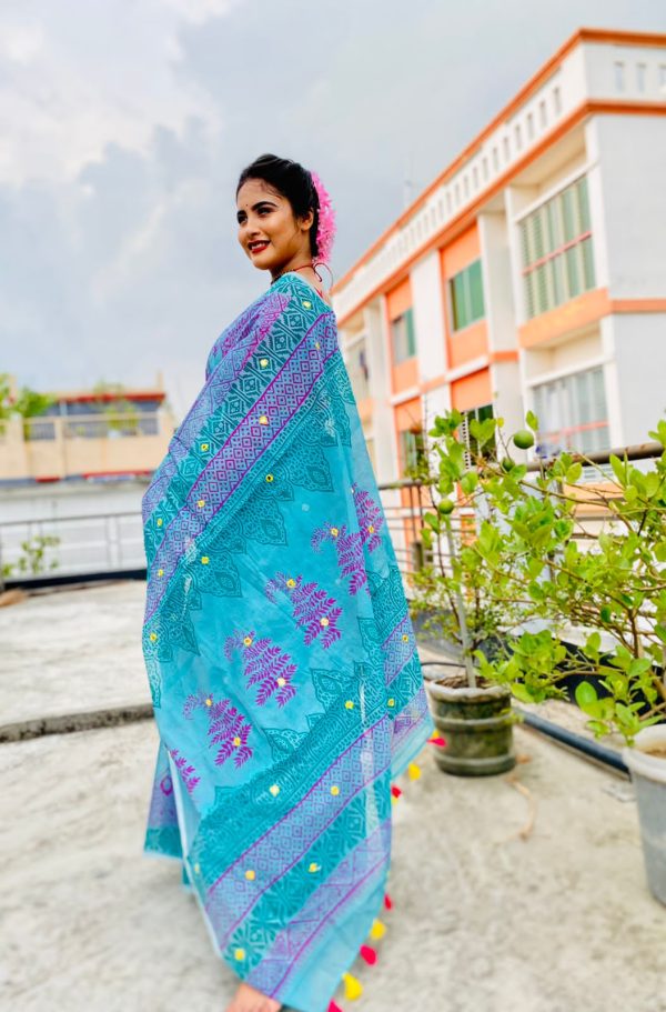 হাফ সিল্ক শাড়ি