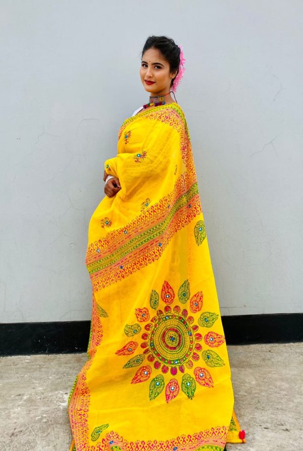 হাফ সিল্ক শাড়ি