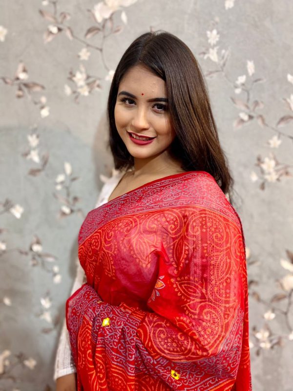 হাফ সিল্ক শাড়ি