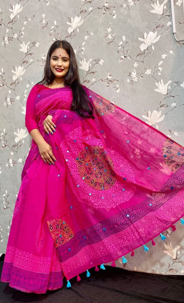 হাফ সিল্ক শাড়ি