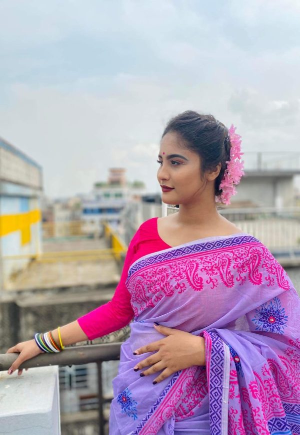 হাফ সিল্ক শাড়ি