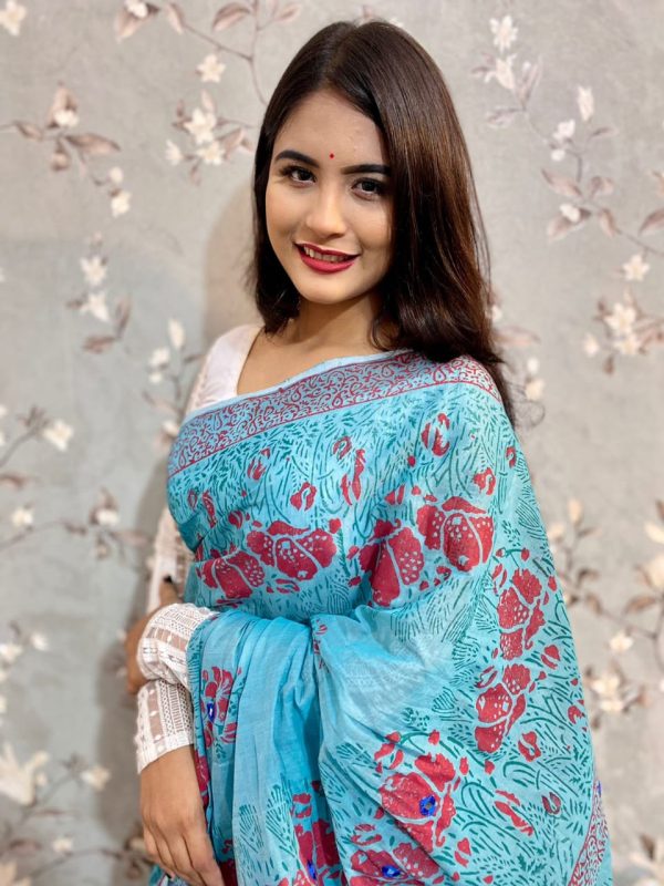 হাফ সিল্ক শাড়ি