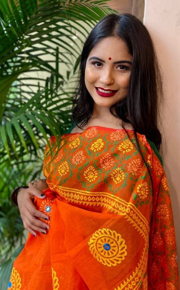 হাফ সিল্ক শাড়ি