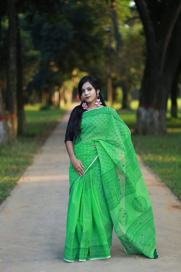 হাফ সিল্ক শাড়ি