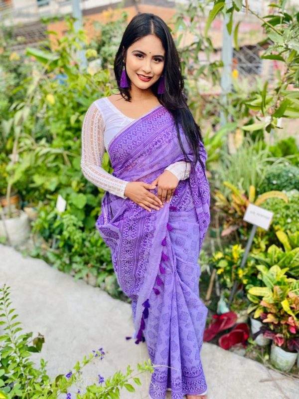 হাফ সিল্ক শাড়ি
