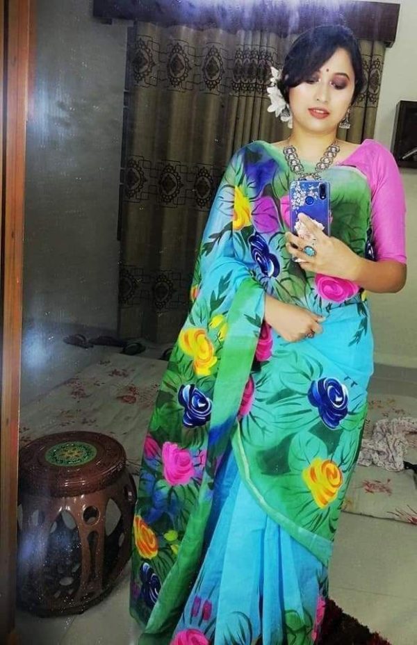হাফ সিল্ক হ্যান্ড প্রিন্ট শাড়ি