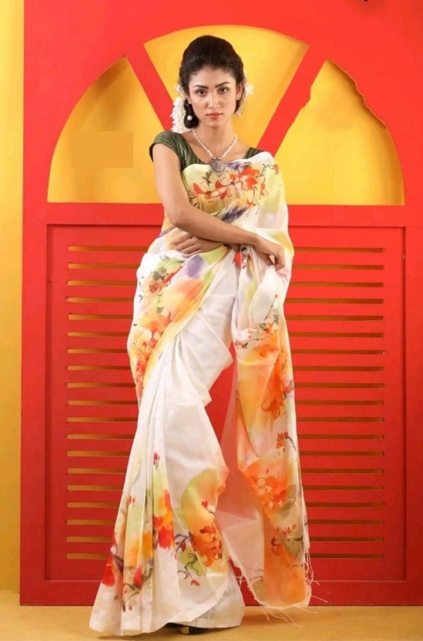 হাফ সিল্ক হ্যান্ড প্রিন্ট শাড়ি
