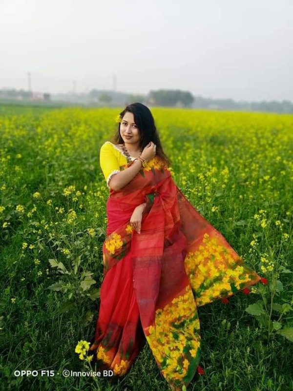 হাফ সিল্ক হ্যান্ড প্রিন্ট শাড়ি