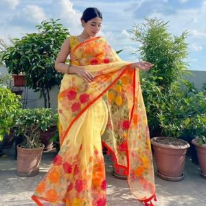 হাফ সিল্ক হ্যান্ড প্রিন্ট শাড়ি