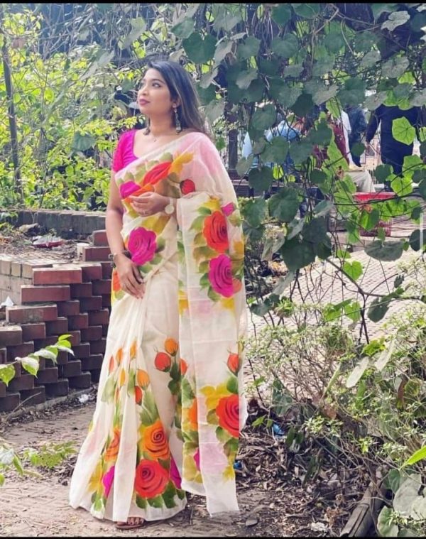 হাফ সিল্ক হ্যান্ড প্রিন্ট শাড়ি