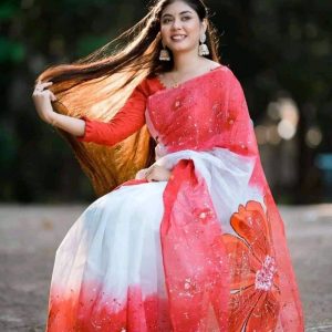 হাফ সিল্ক হ্যান্ড প্রিন্ট শাড়ি