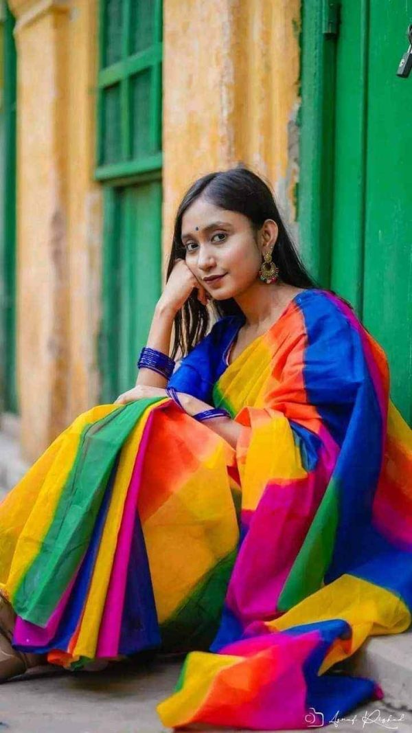 হাফ সিল্ক হ্যান্ড প্রিন্ট শাড়ি