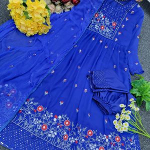 হিট রেডিমেট সেলাই করা ভাইরাল নায়রা কার্ট থ্রি পিস গাউন কালেকশন
