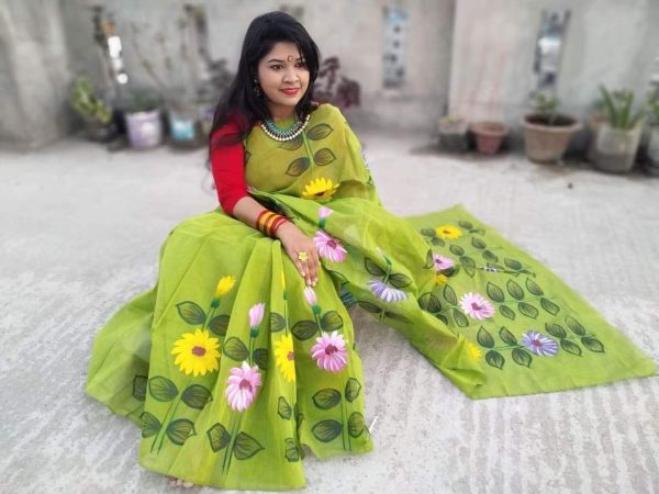 হ্যান্ড প্রিন্ট শাড়ি